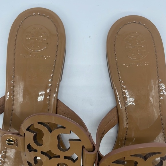 Tory Burch Beige patent leather flat Miller thong t strap sandals 10.5 - Picture 3 of 8